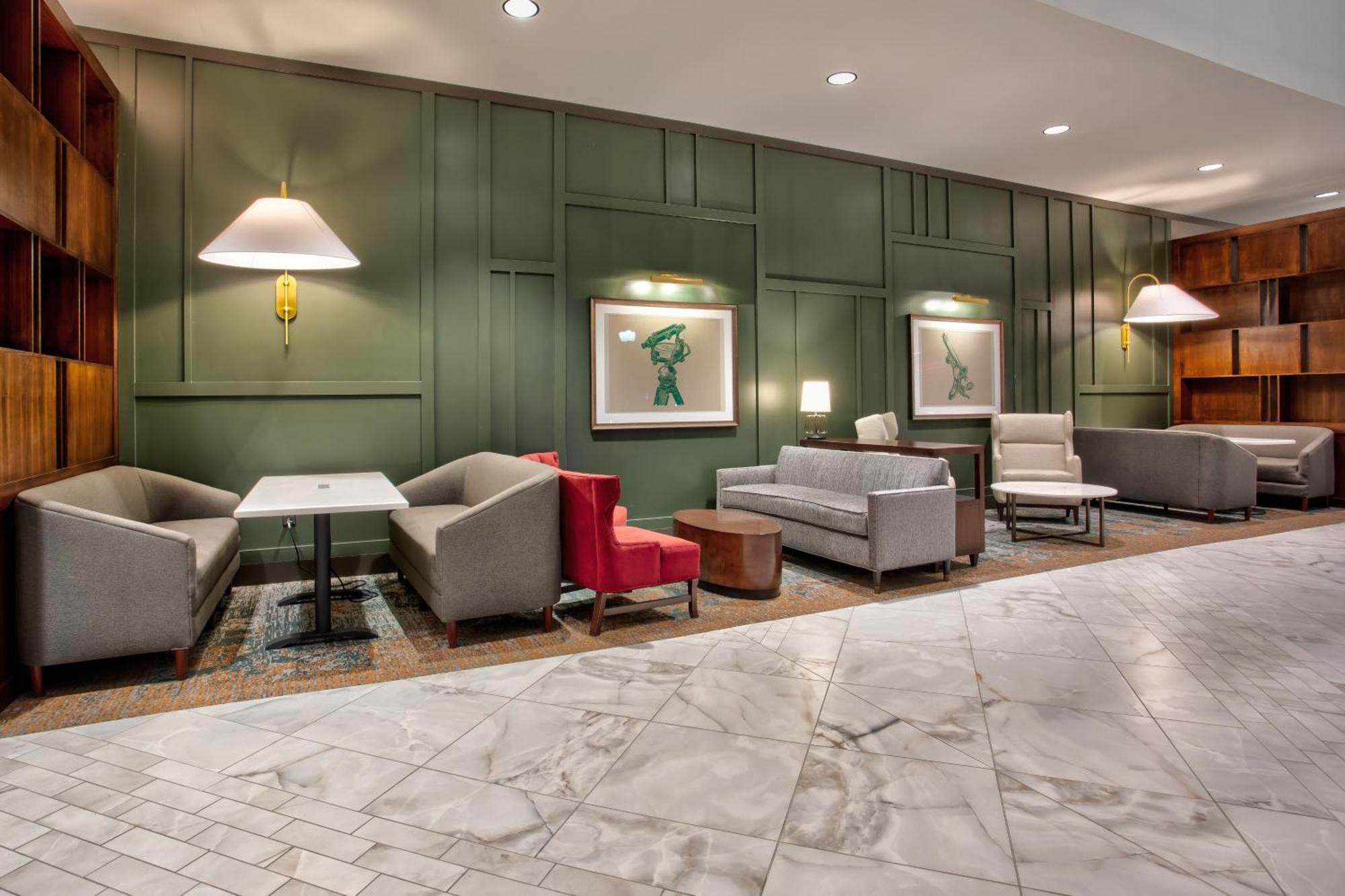 Doubletree By Hilton Lansing Hotell Eksteriør bilde